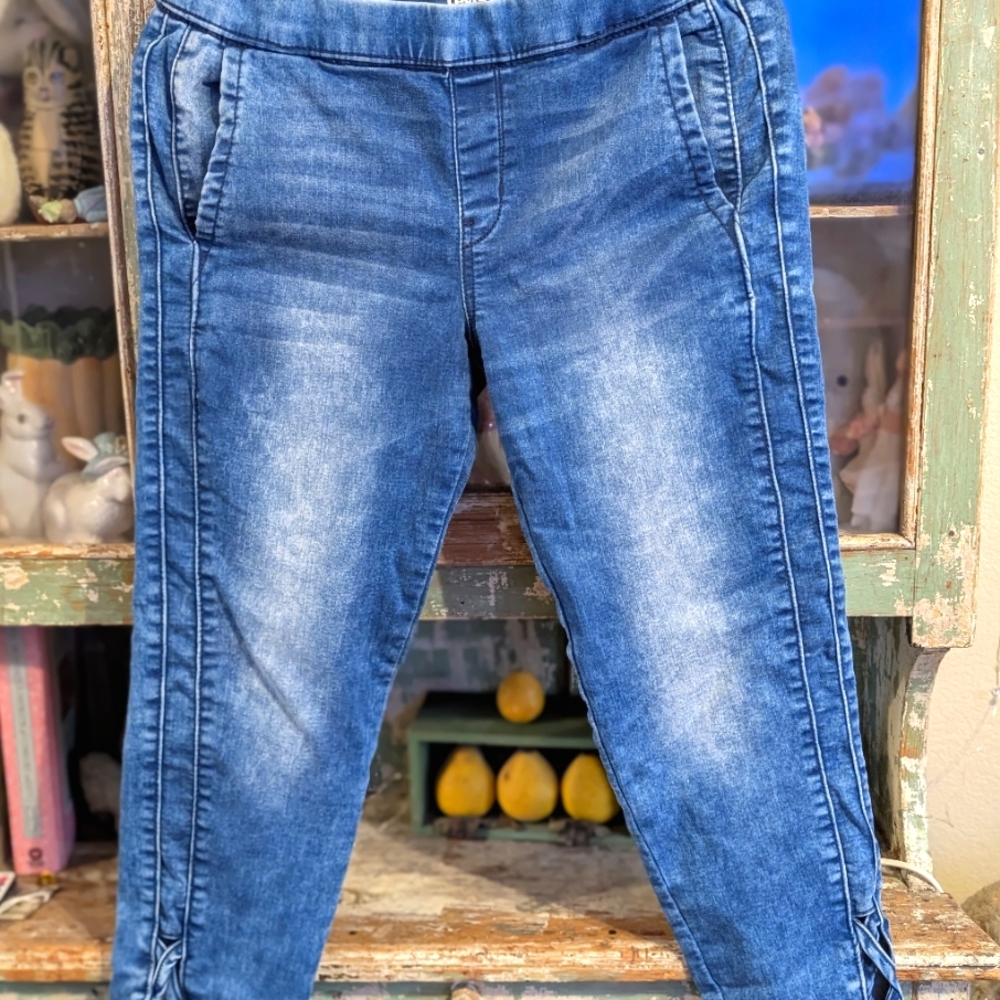 Levi Low Rise Ankle Jeggings